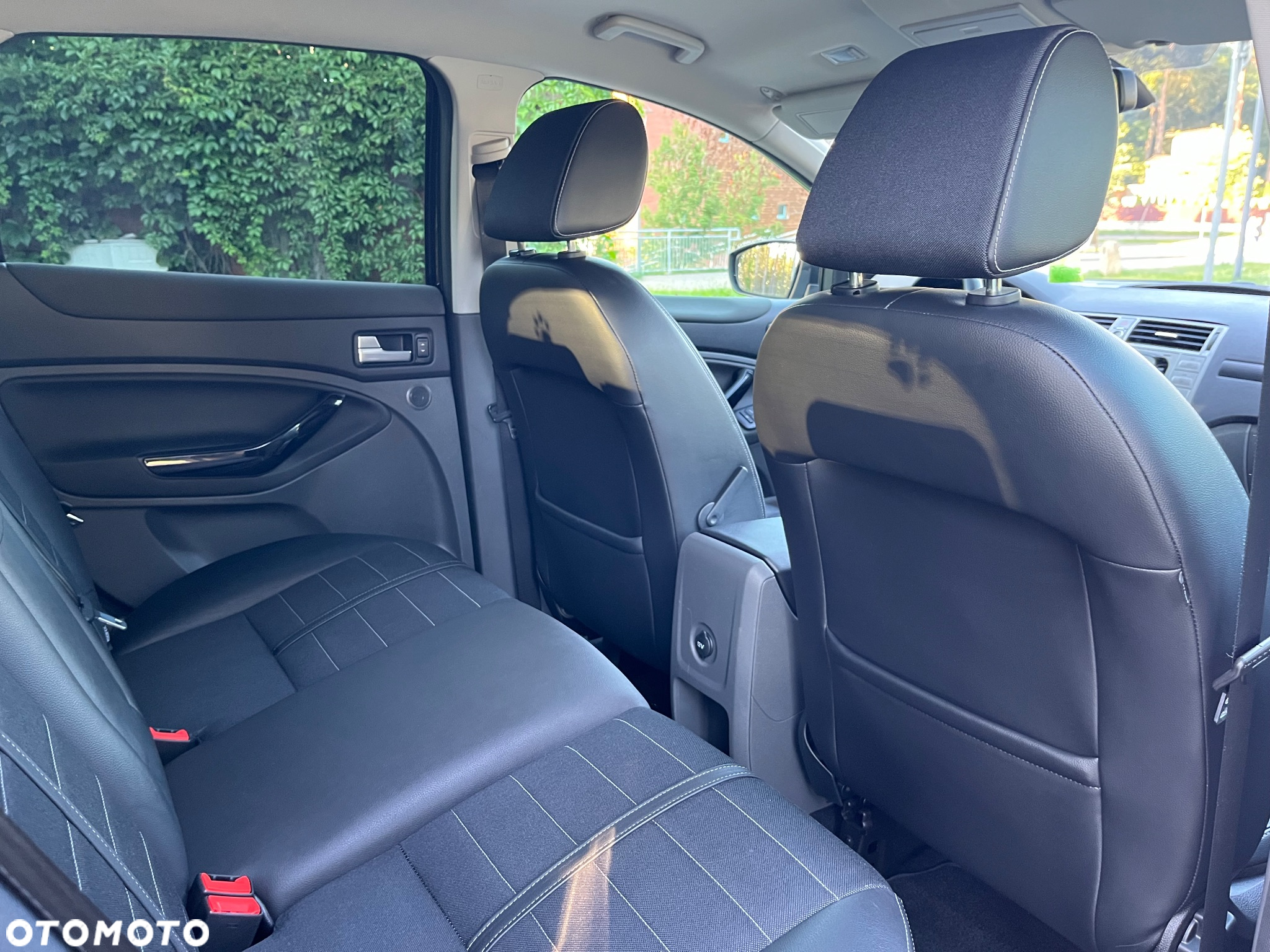 Ford Kuga 2.0 TDCi 4WD Titanium - 12