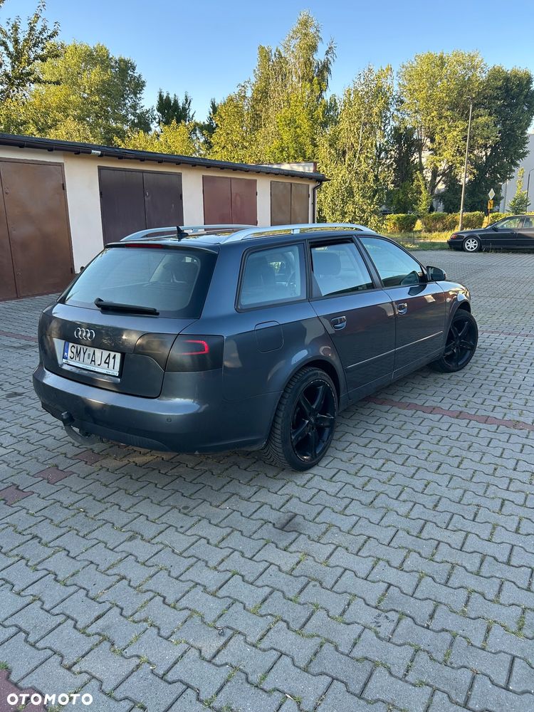 Audi A4 Avant - 11