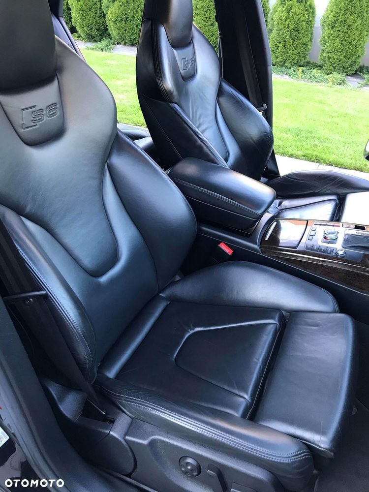 Audi S6 Avant Standard - 26