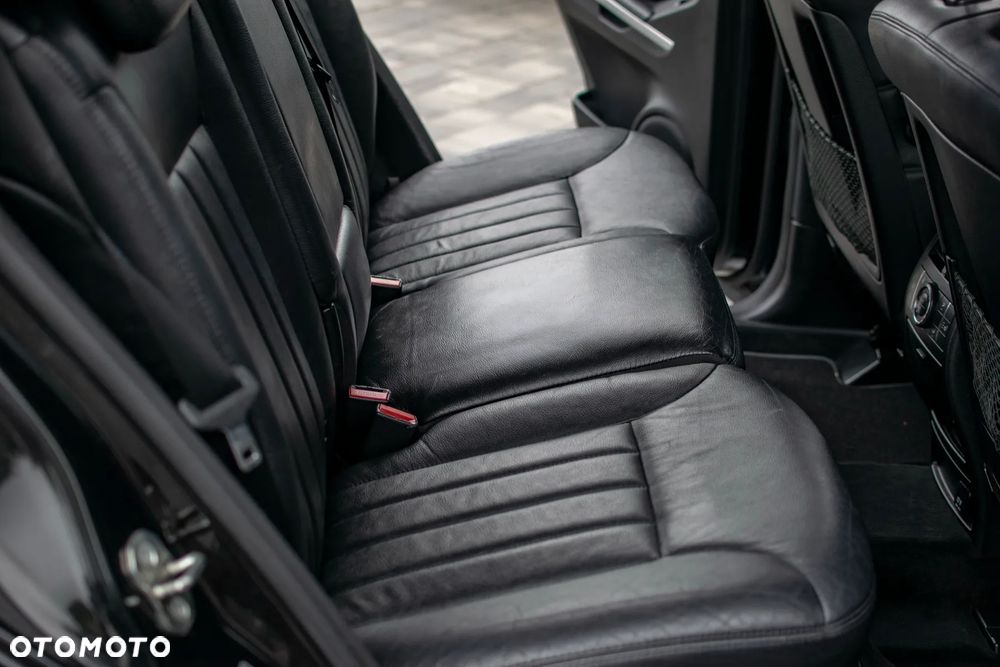 Mercedes-Benz ML - 32