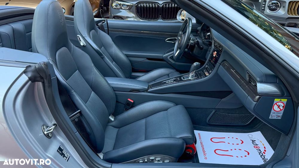 Porsche 911-TURBO-S Cabriolet - 22