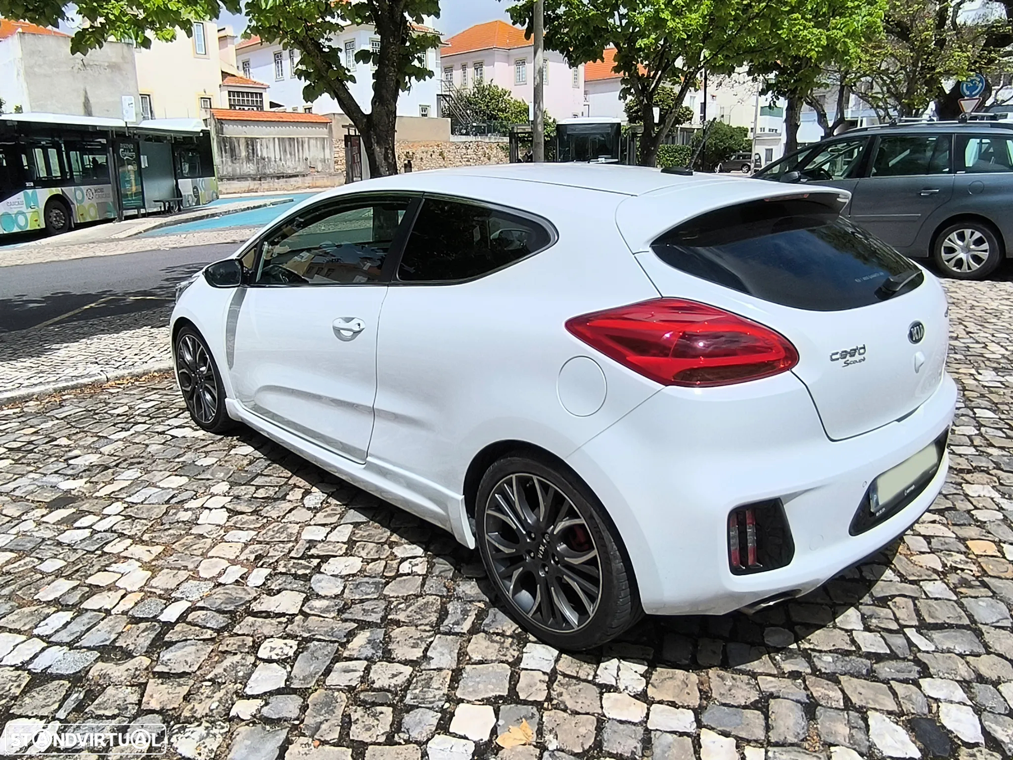 Kia Ceed S Coupé 1.6 T-GDi GT - 6