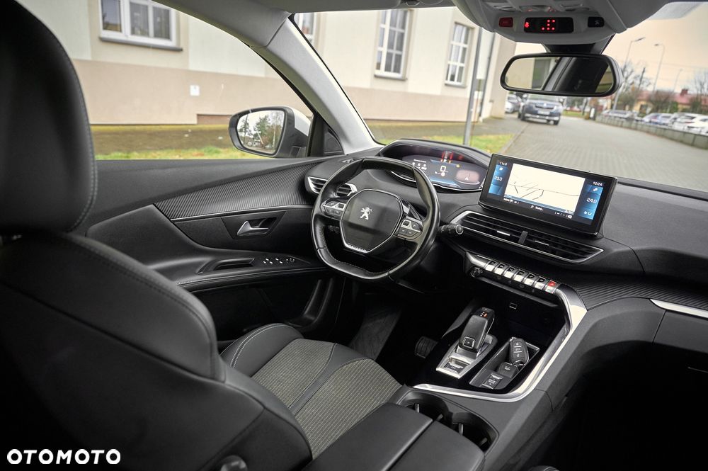 Peugeot 5008 BlueHDi 130 EAT8 Allure Pack - 32