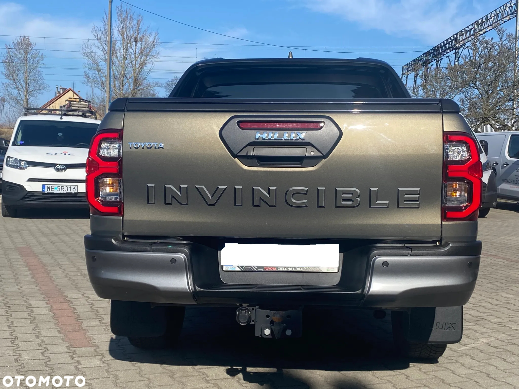 Toyota Hilux 2.8 D-4D Double Cab Invincible Sport 4x4