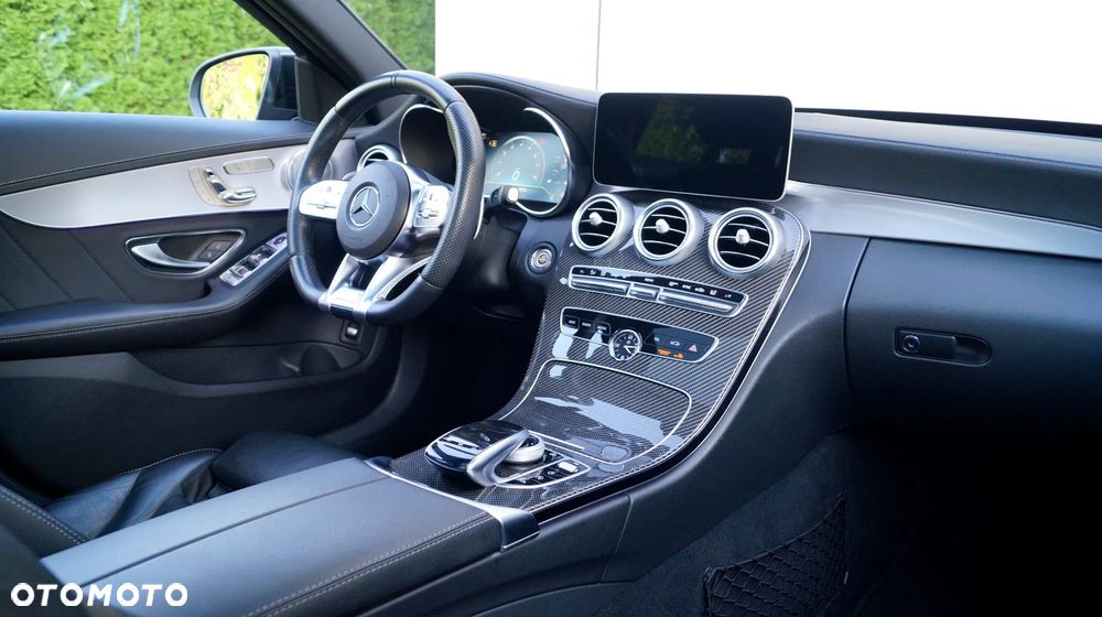 Mercedes-Benz Klasa C AMG 43 4Matic AMG TCT 9G - 18