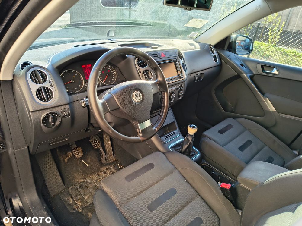 Volkswagen Tiguan 2.0 TDI DPF 4Motion Exclusive - 17