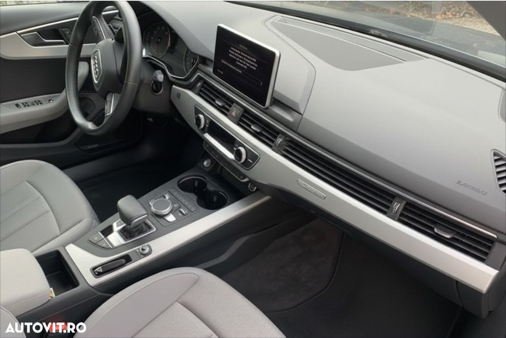 Audi A4 Limuzina 45 TFSI quattro MHEV S tronic Advanced - 16