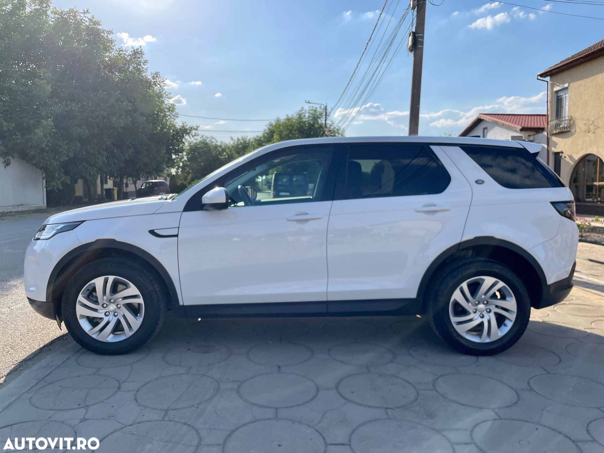 Land Rover Discovery Sport 2.0 D165 MHEV - 13