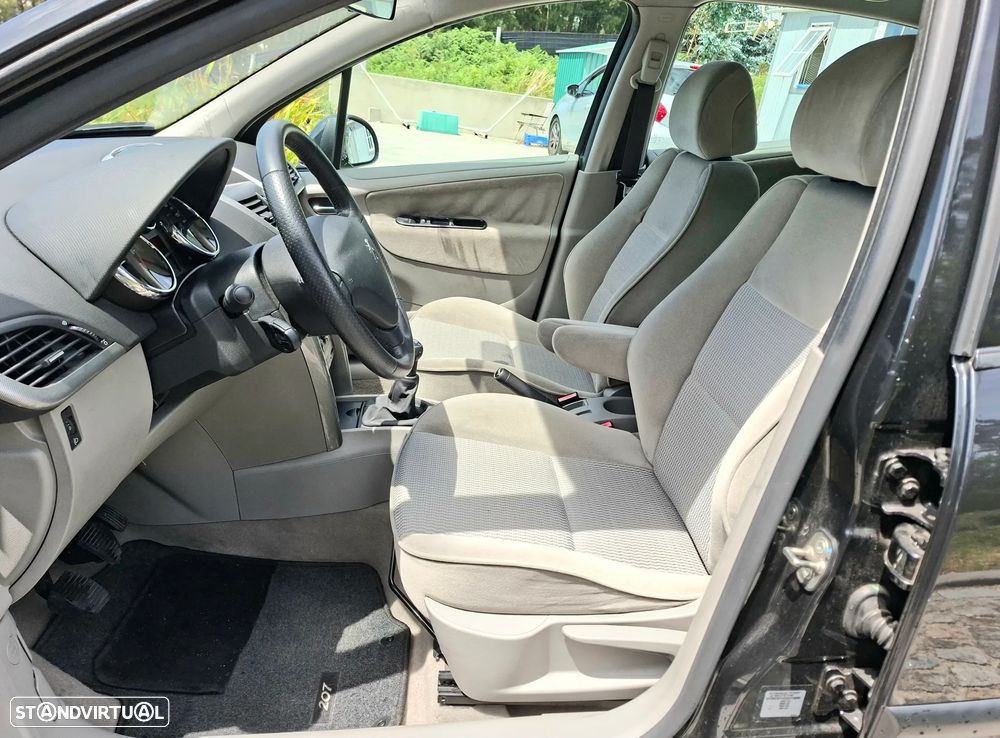 Peugeot 207 1.4 16V Premium - 11