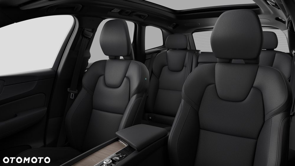 Volvo XC 60 B5 B AWD Ultra Dark - 11