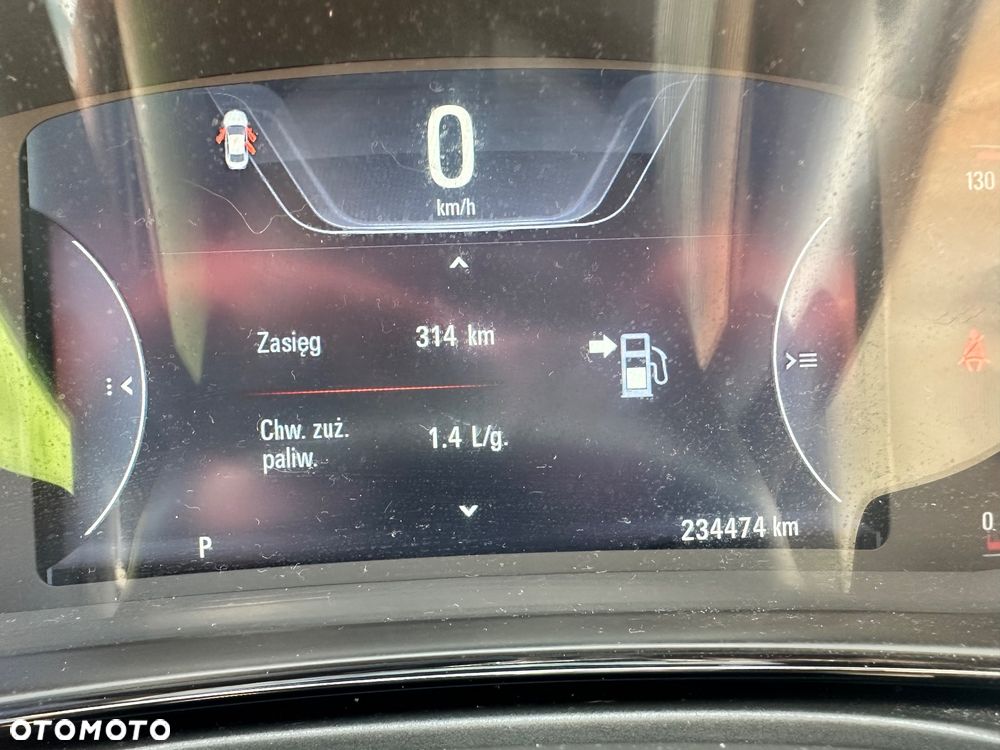 Opel Insignia - 11
