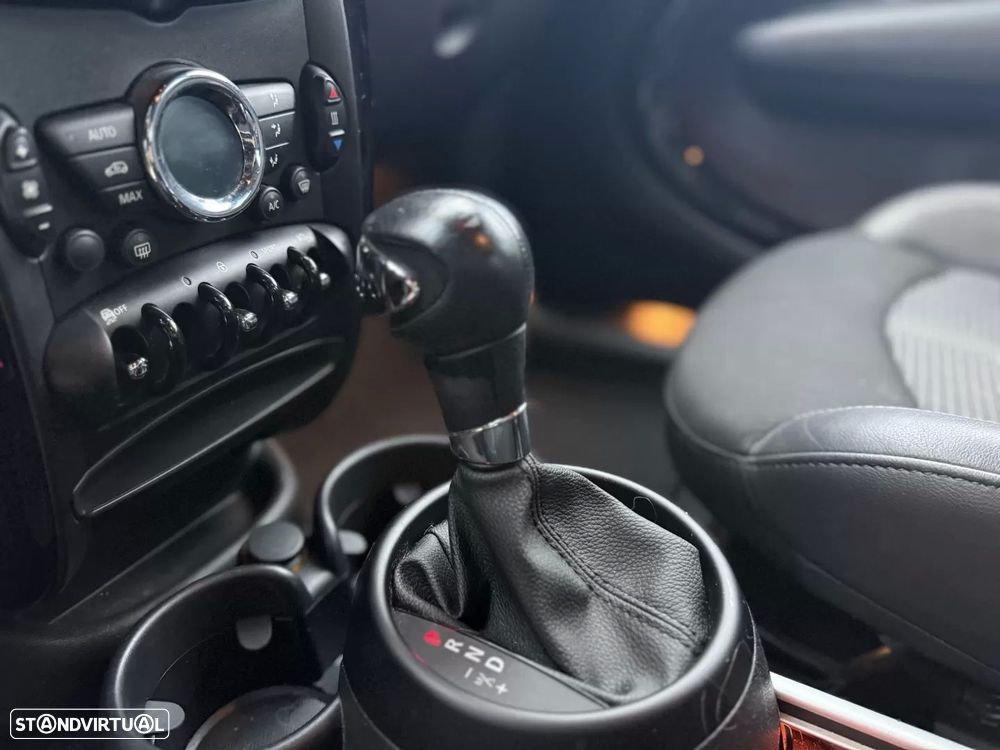 MINI Countryman Cooper Auto - 11