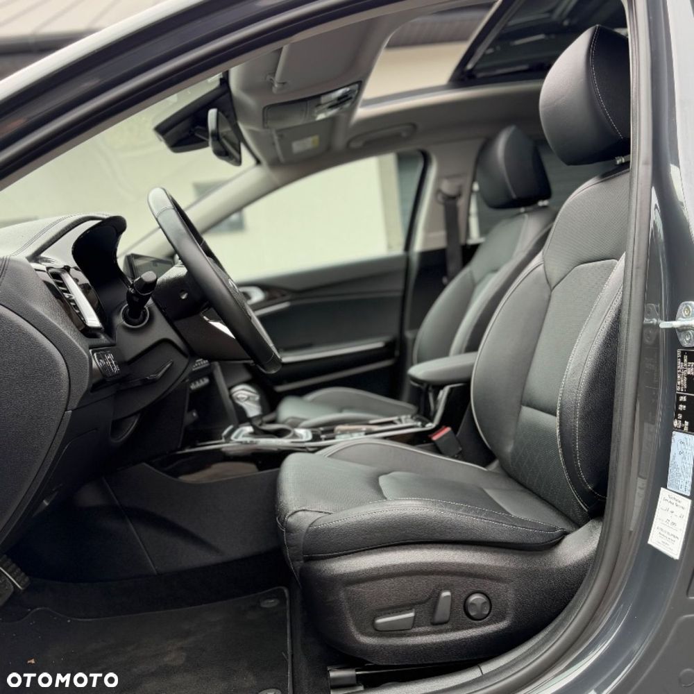 Kia XCeed - 18