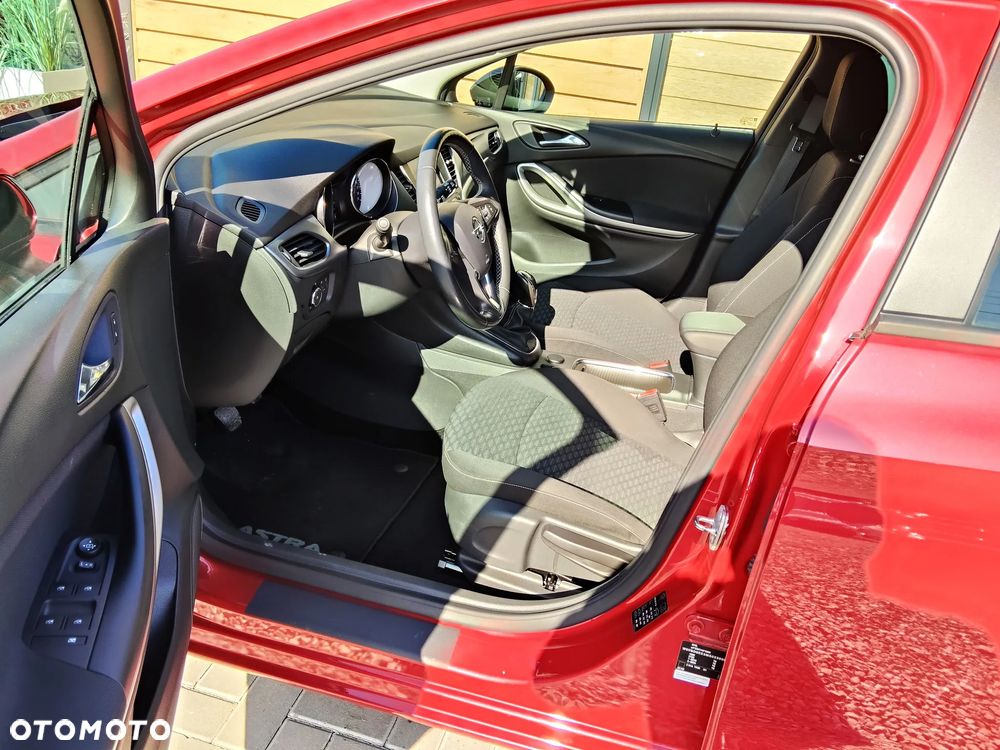 Opel Astra 1.2 Turbo Elegance - 9