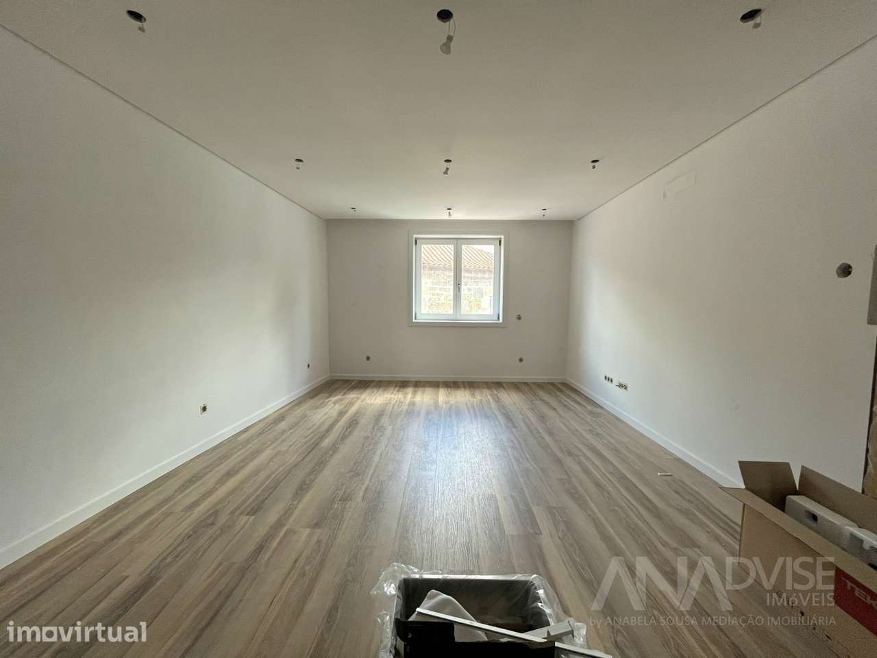 Apartamento T2 Venda em Viseu,Viseu - Grande imagem: 2/22