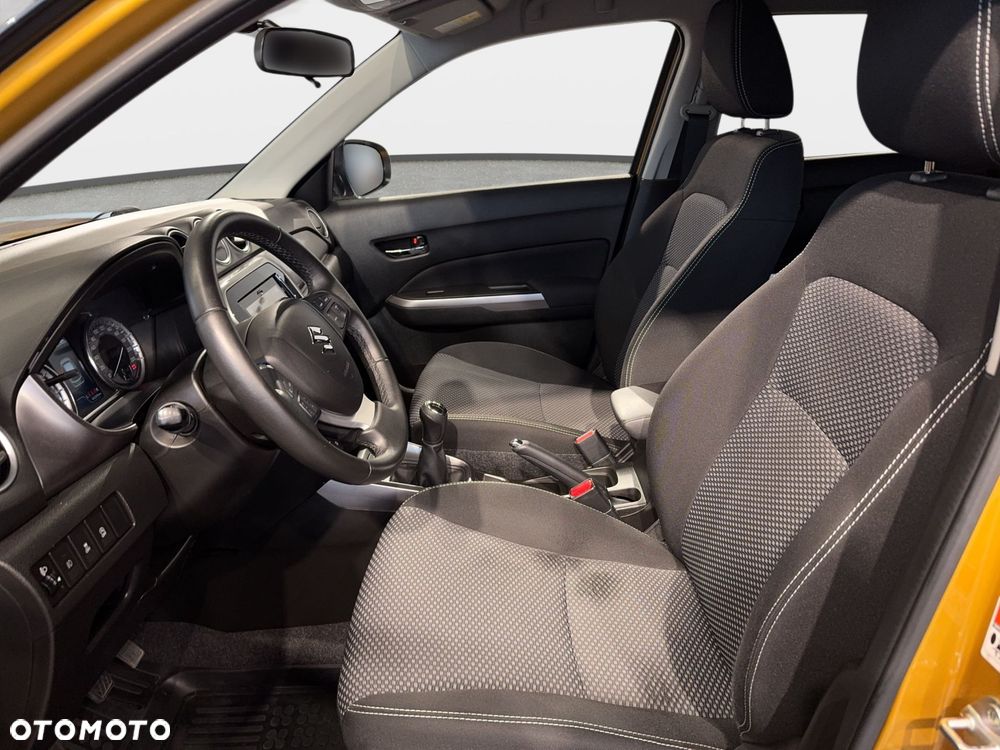 Suzuki Vitara - 11