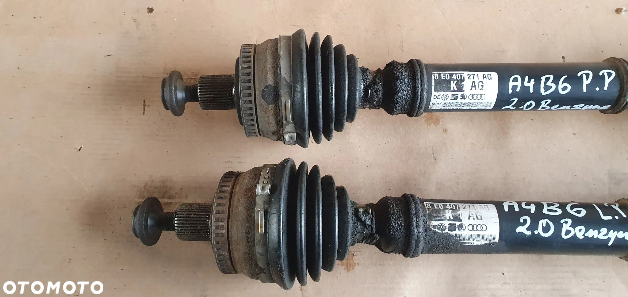 Półoś prawy lewy przód przednia prawa lewa Audi A4 B6 Automat 2.0 8E0407271AG - 2