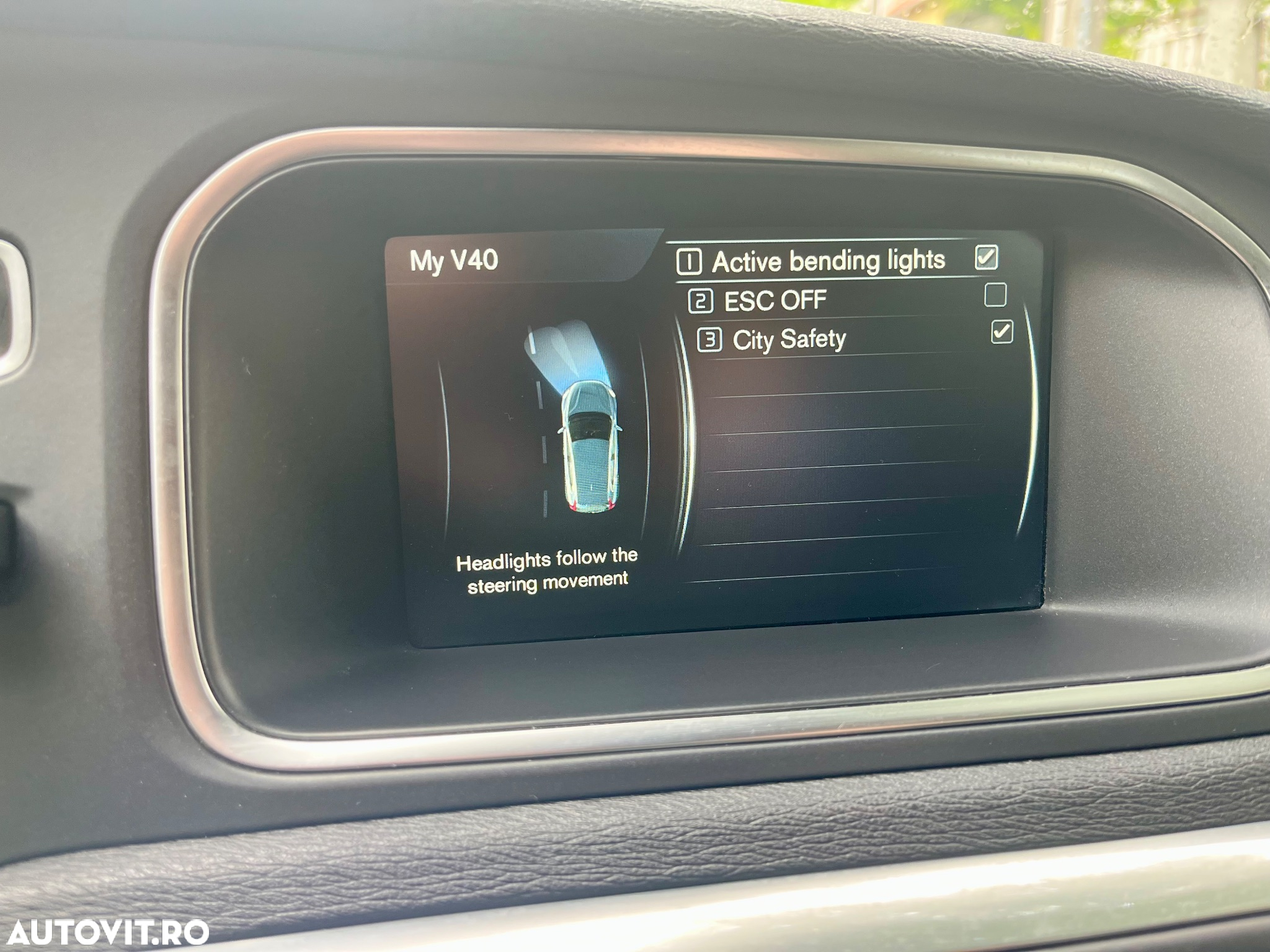Volvo V40 D3 Geartronic Momentum - 14