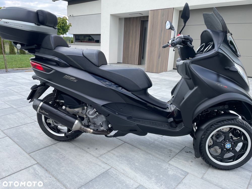 Piaggio MP-3 - 18