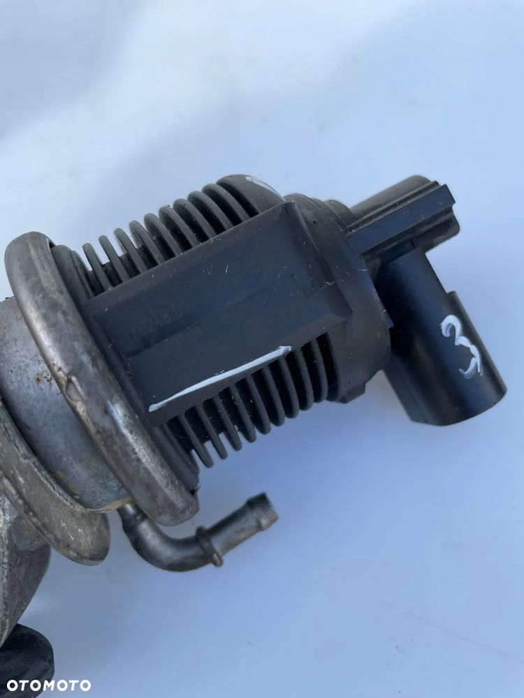 ZAWÓR EGR VW GOLF V AUDI A3 8P 1.6 8V 06A131501J - 3