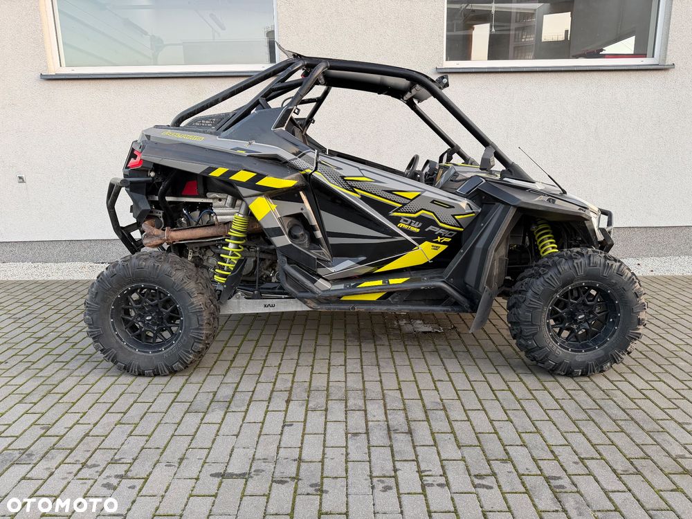 Polaris RZR - 6