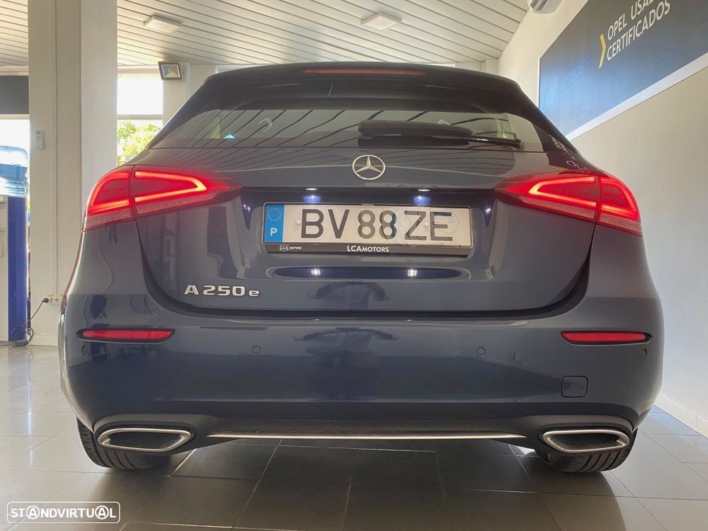 Mercedes-Benz A 250 e Progressive - 10