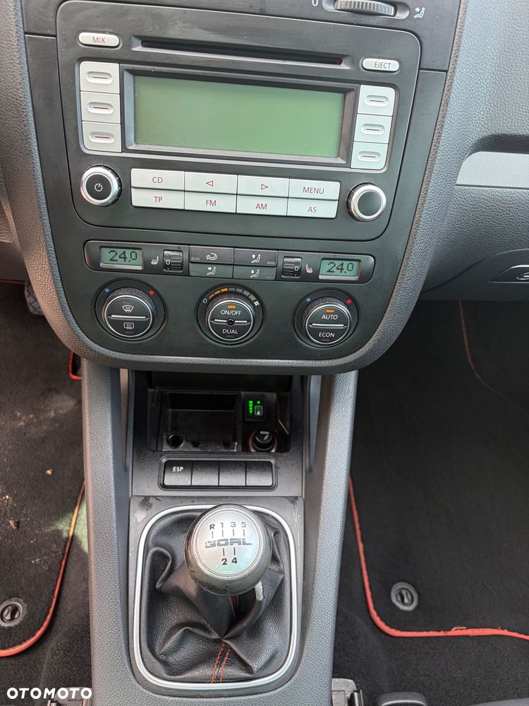 Volkswagen Golf 1.6 Goal - 9
