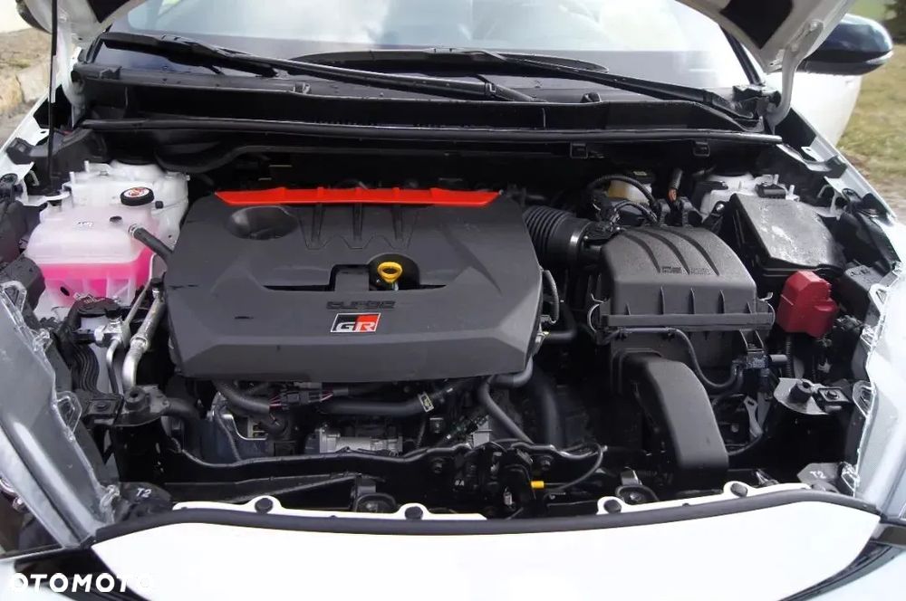 Toyota Yaris GR 1.6 Dynamic - 10