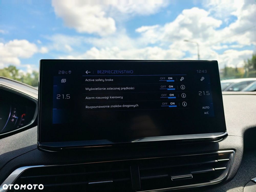 Peugeot 3008 1.2 PureTech Allure Pack S&S EAT8 - 13