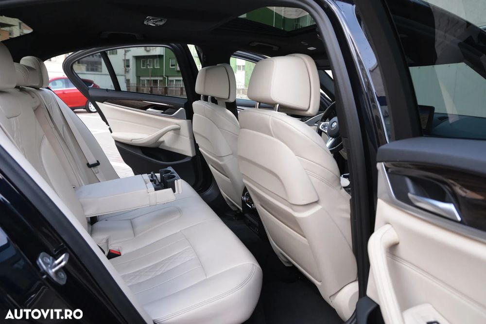 BMW Seria 5 530d Aut. - 14