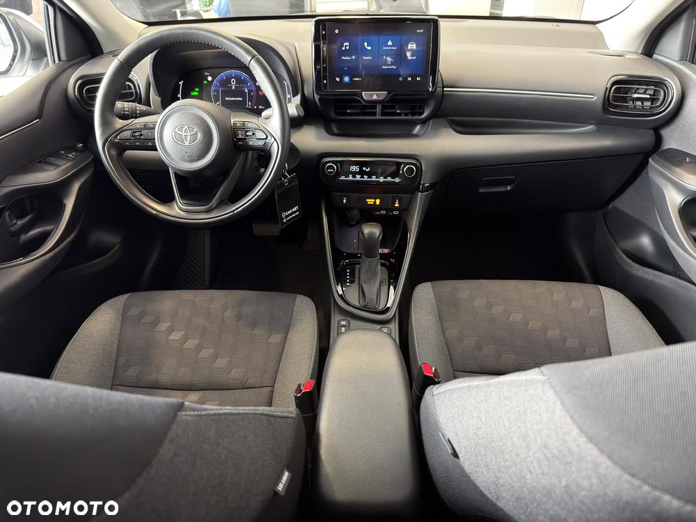 Toyota Yaris Hybrid 1.5 Style - 12