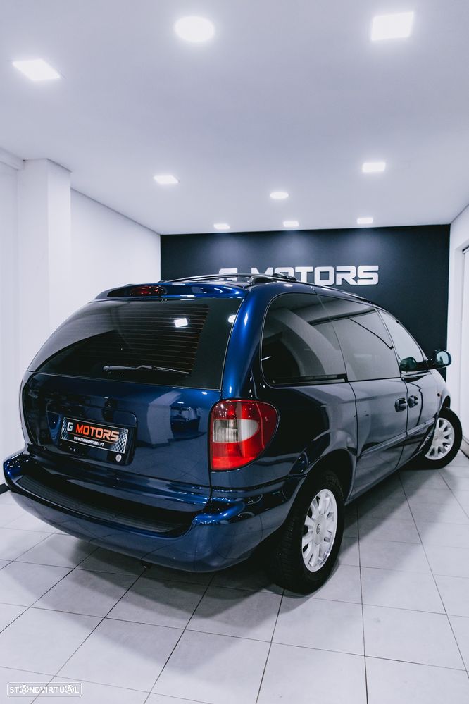 Chrysler Grand Voyager 2.5 CRD LX - 29
