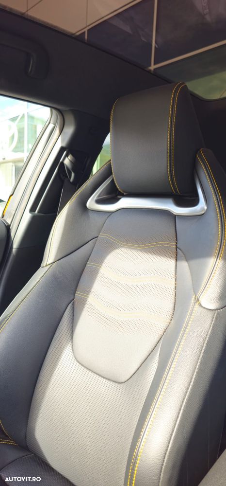 Toyota C-HR 2.0 HEV 197 CP 4x2 CVT Premiere Edition - 11