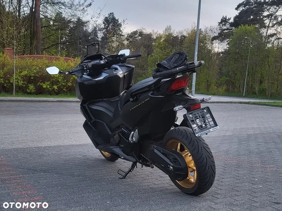 Honda NSS - 4
