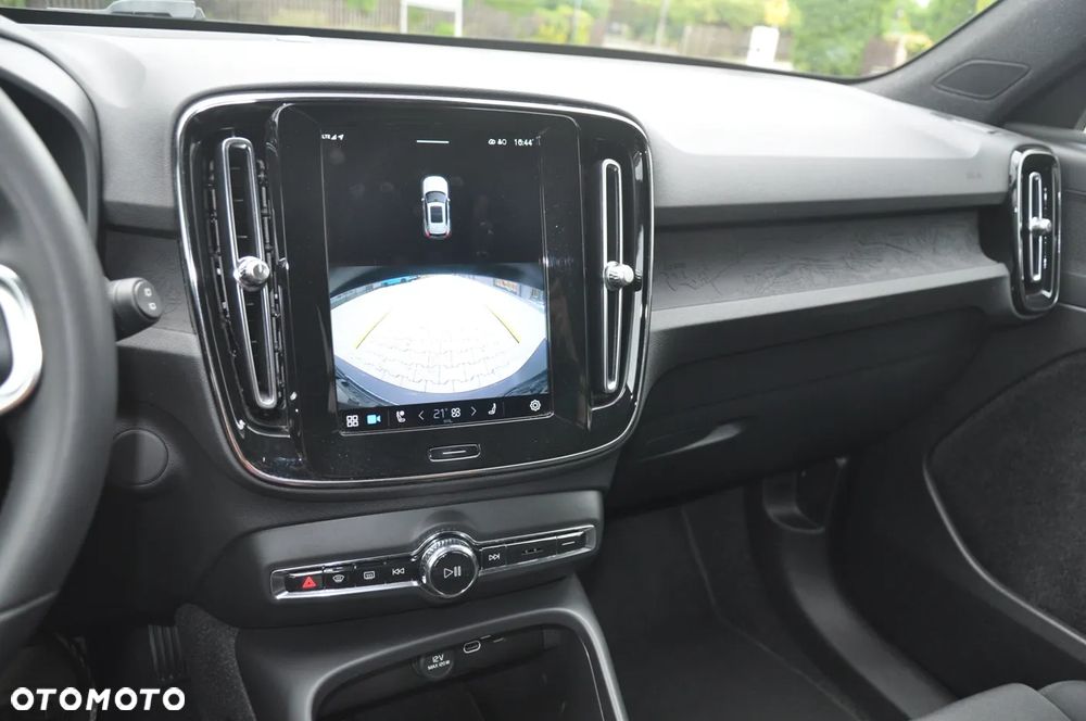 Volvo XC 40 Recharge Plus - 19