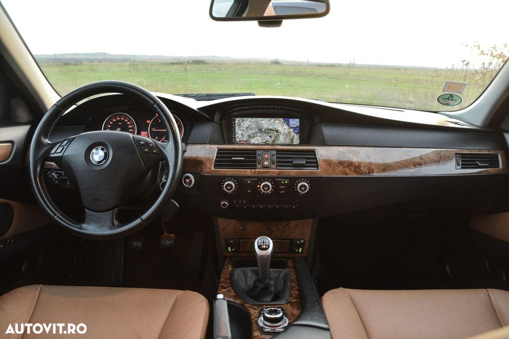 BMW Seria 5 520d - 5