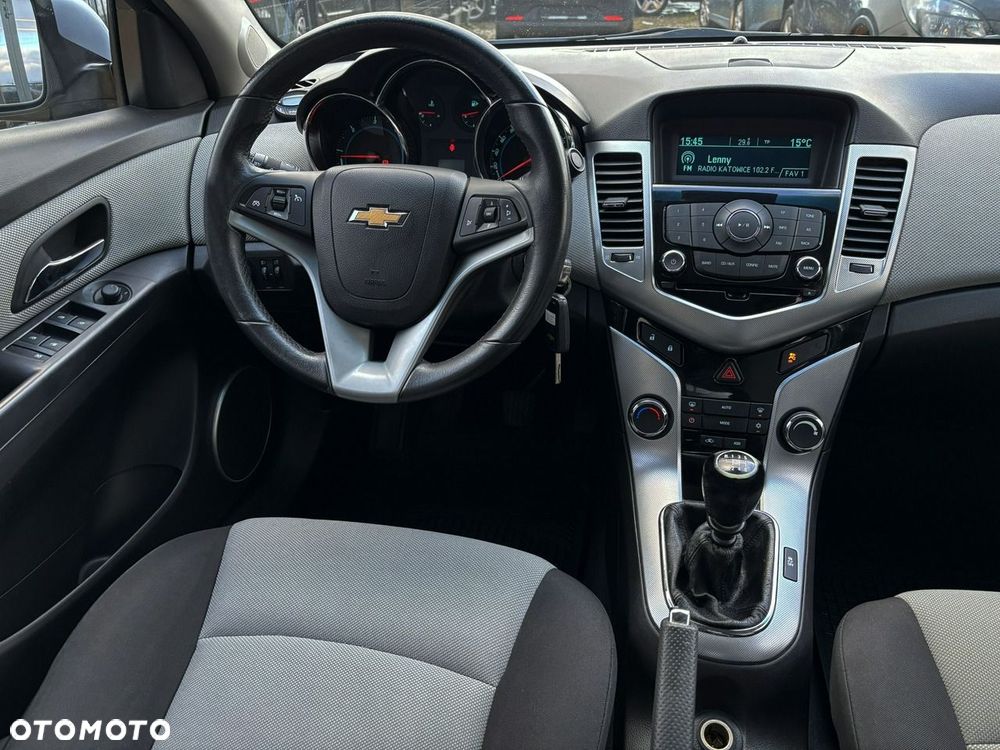 Chevrolet Cruze 2.0 D LT+ - 23