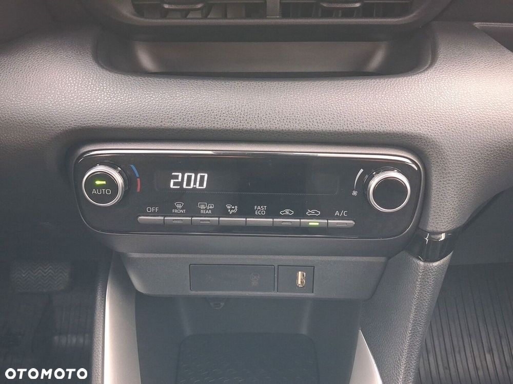 Toyota Yaris Hybrid 1.5 Comfort - 21