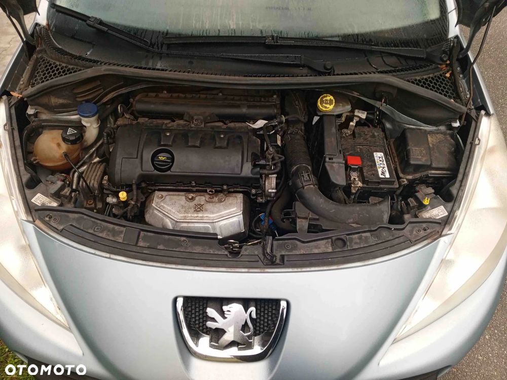 Peugeot 207 95 VTi Urban Style - 10