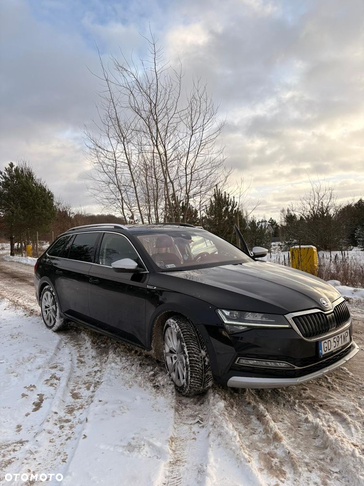 Skoda Superb 2.0 TSI 4x4 Scout DSG - 2