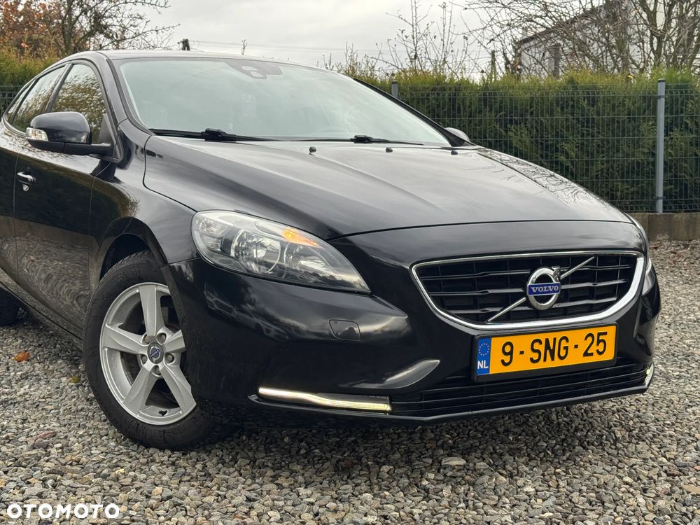 Volvo V40 D2 Momentum - 27