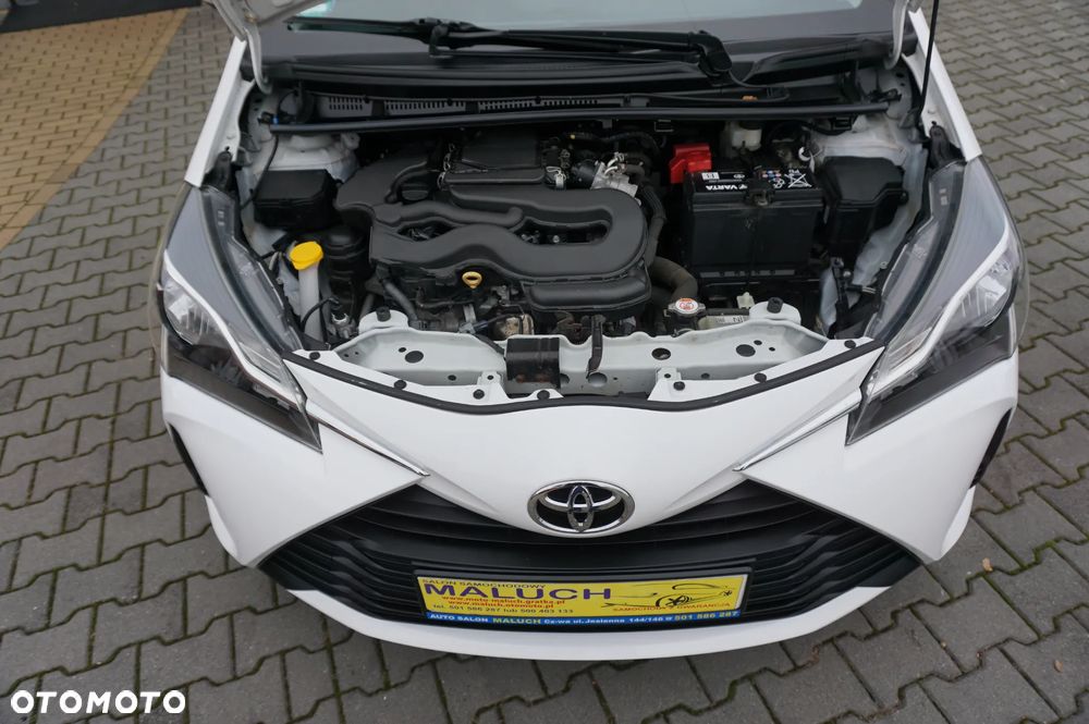 Toyota Yaris 1.0 VVT-i Team Deutschland - 38