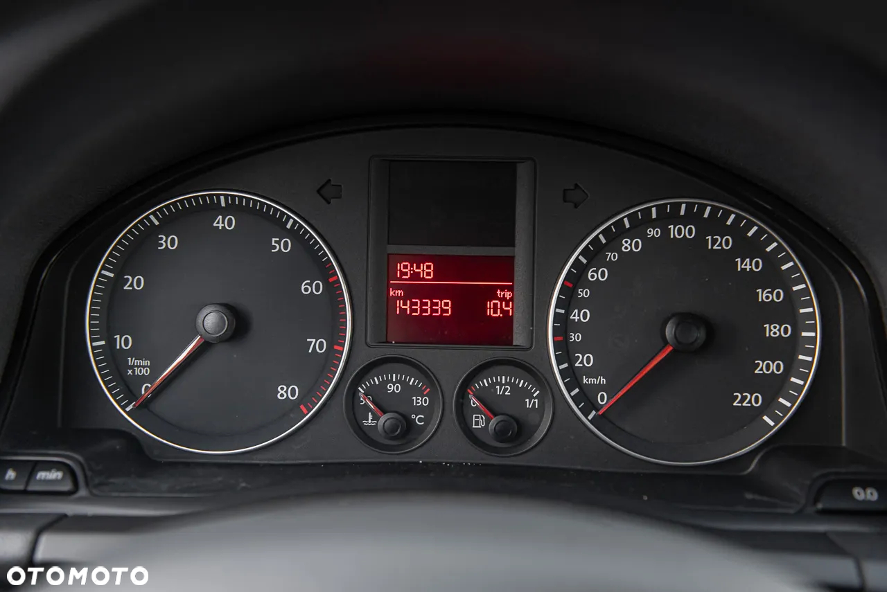 Volkswagen Golf - 18