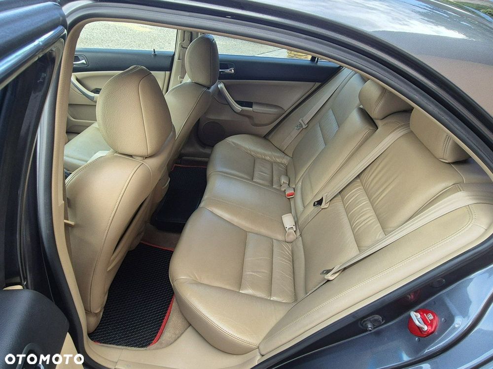 Honda Accord - 15