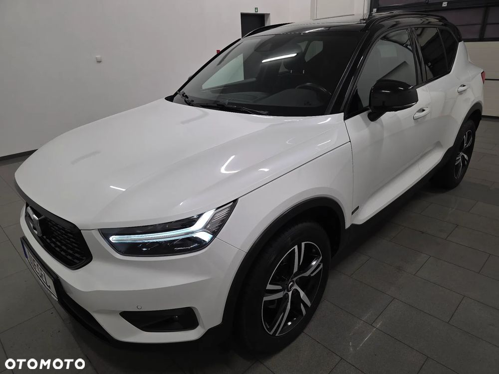 Volvo XC 40 D3 SCR R-Design - 33