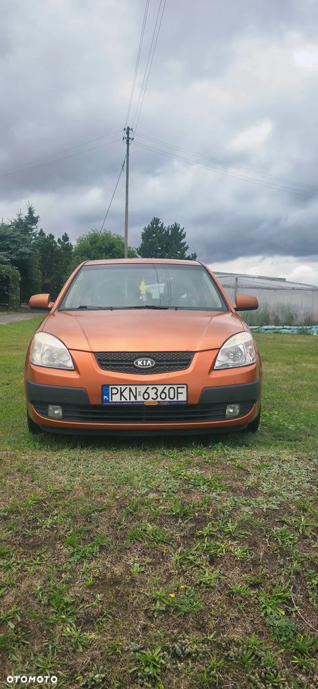Kia Rio 1.4 Comfort - 2