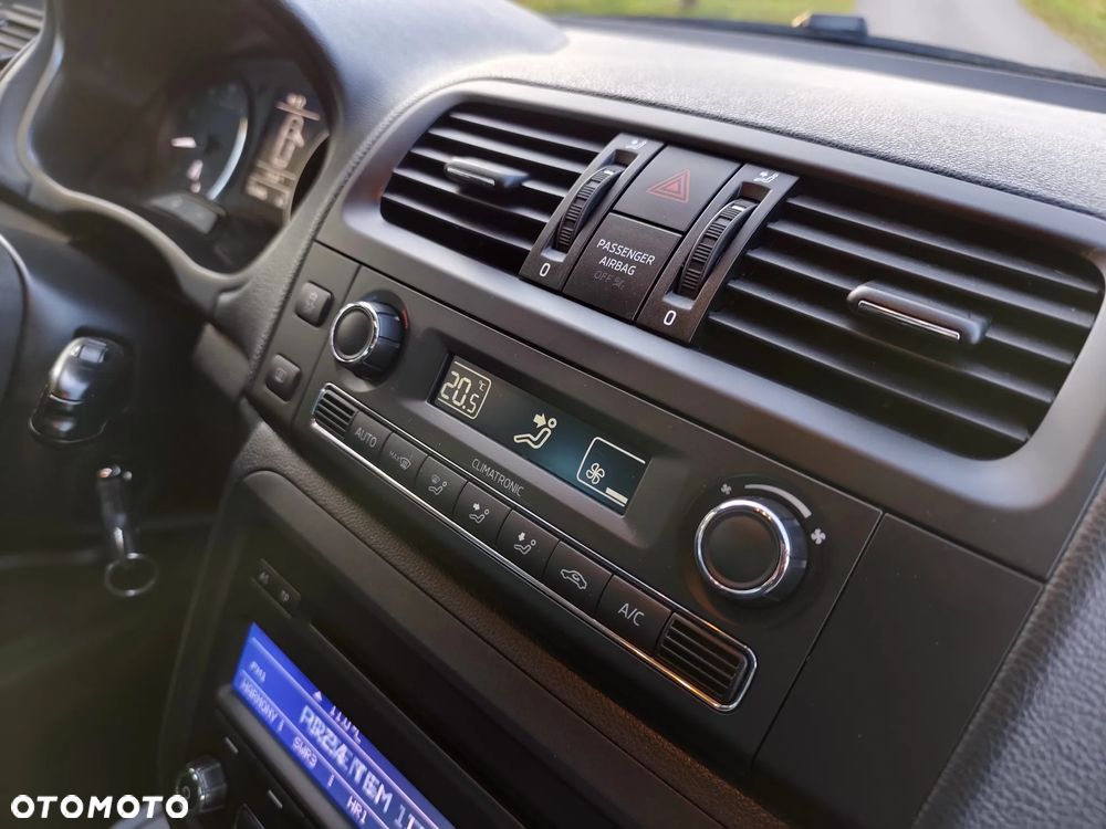 Skoda Fabia 1.2 HTP STYLE Edition - 33