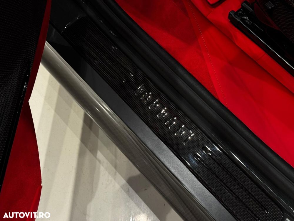 Ferrari SF90 Stradale - 13