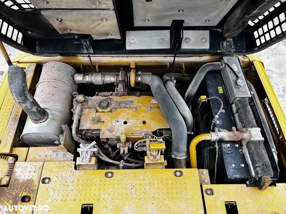 Caterpillar 323 D SA - 16