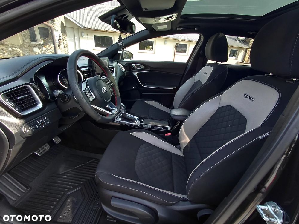 Kia ProCeed 1.6 CRDi GT Line DCT - 21